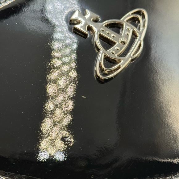 🆕 VIVIENNE WESTWOOD 🧿 NWOT Louise Heart Patent Leather Crossbody Bag - AUTH - Picture 14 of 16